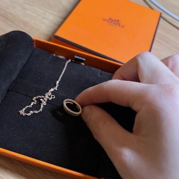 Hermes Hermès Necklace Pendant White - not the mini size one - Picture 8 of 10